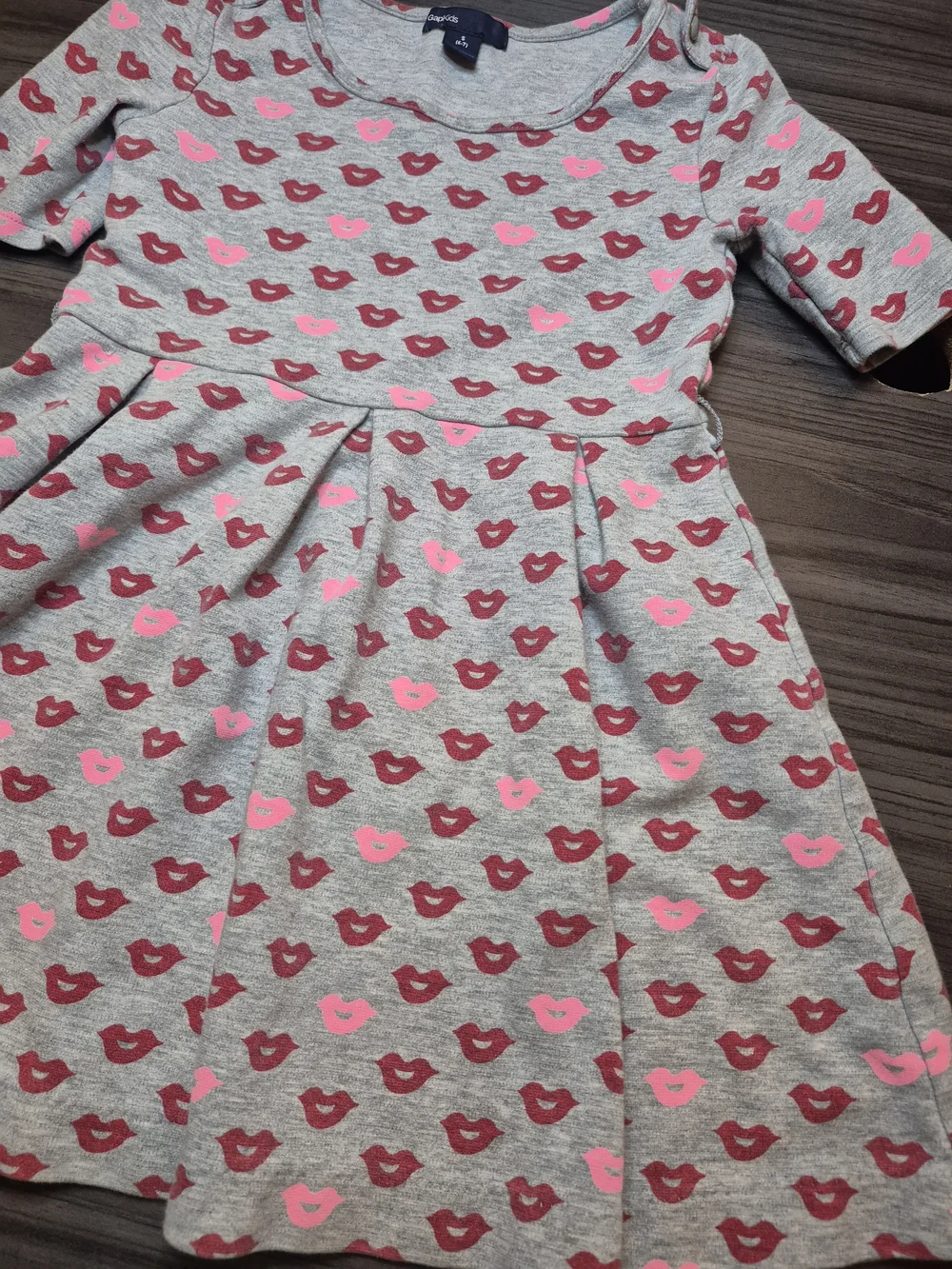 GAP Grey Knit Dress with Pink & Red Heart Print